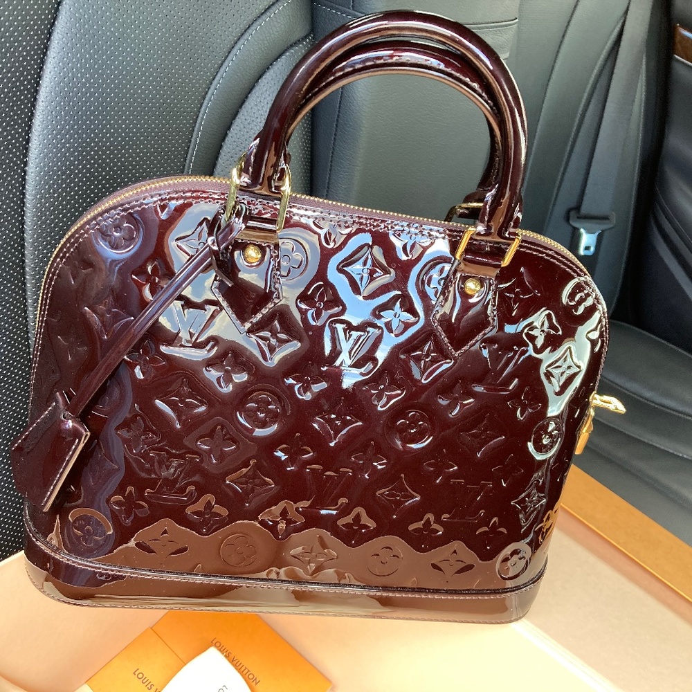 Louis Vuitton purse